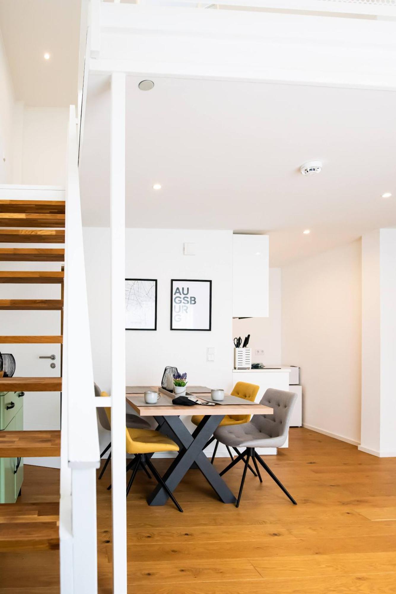 Loftartige Wohnung In Augsburg-Pfersee Екстериор снимка